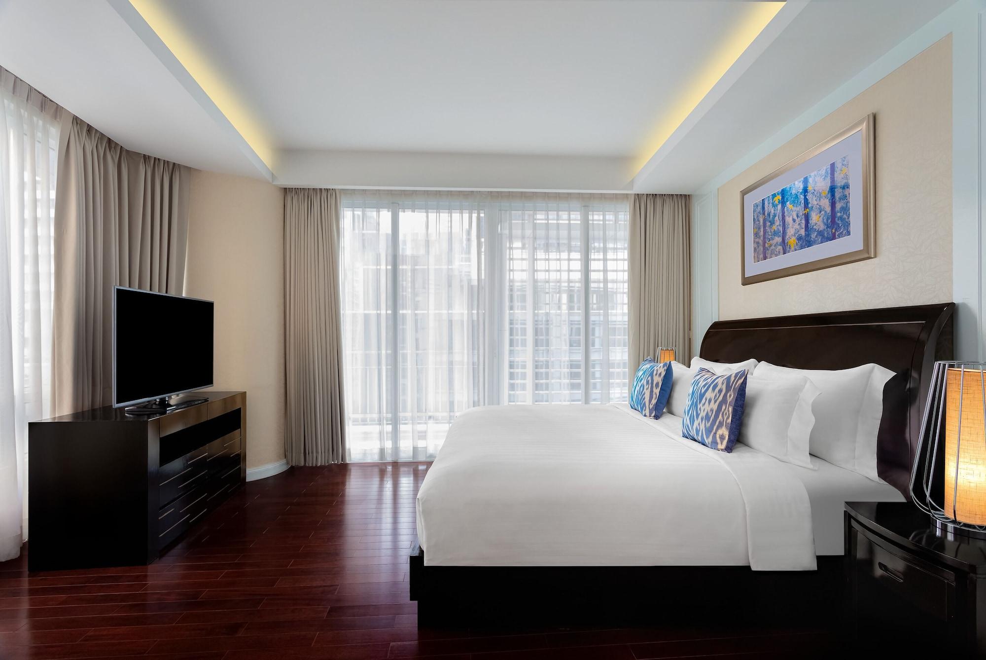Dusit Suites Hotel Ratchadamri, Bangkok Zewnętrze zdjęcie A bedroom at the hotel